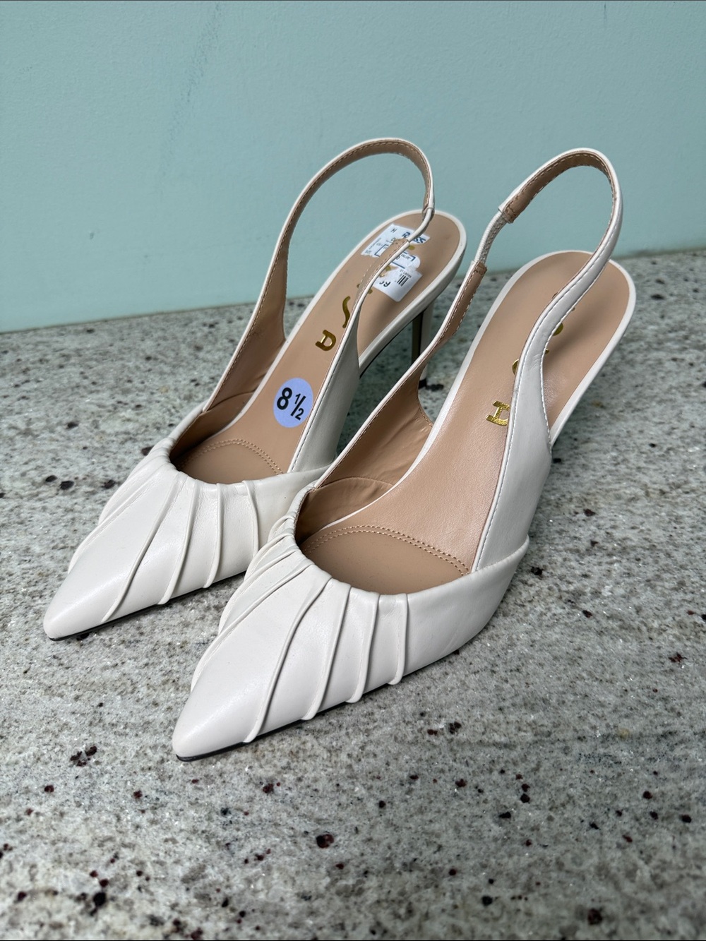 Unisa Ivory Slingback Pointed Toe Kitten Heel Pumps Women’s 8.5